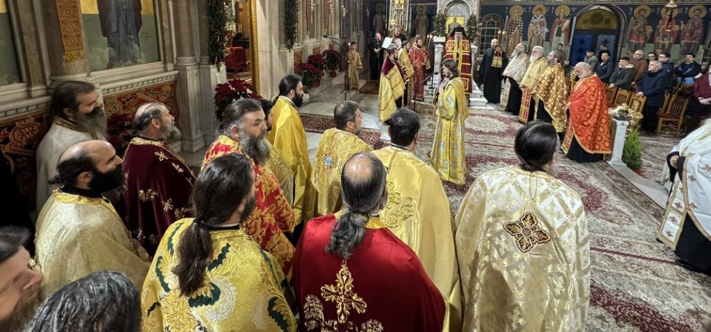 Ο Μέγας Αρχιερατικός Εσπερινός των Χριστουγέννων στον Ιερό Μητροπολιτικό Ναό Αγίου Αχιλλίου Λαρίσης