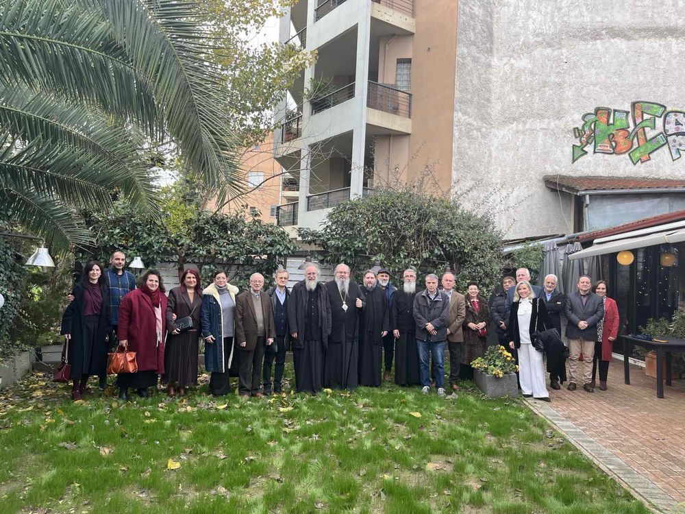 Ο Μητροπολίτης Λαρίσης με τους συνεργάτες του “ΑΧΙΛΛΙΟΥ ΠΟΛΙΣ”