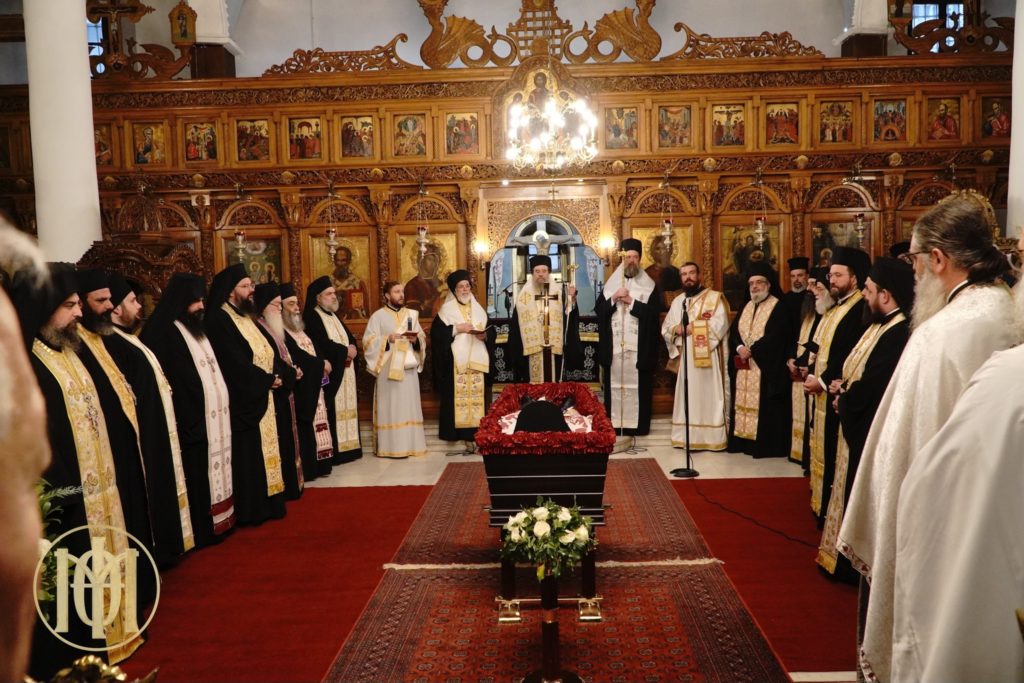 Εξόδιος Ακολουθία μακαριστού Αρχιμανδρίτου π. Λεοντίου Καρίκα