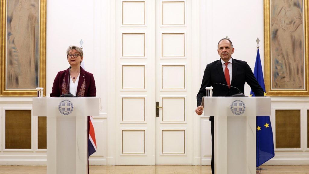 Το θέμα των γλυπτών του Παρθενώνα στη συνάντηση Γεραπετρίτη με τη Βρετανή ομόλογό του