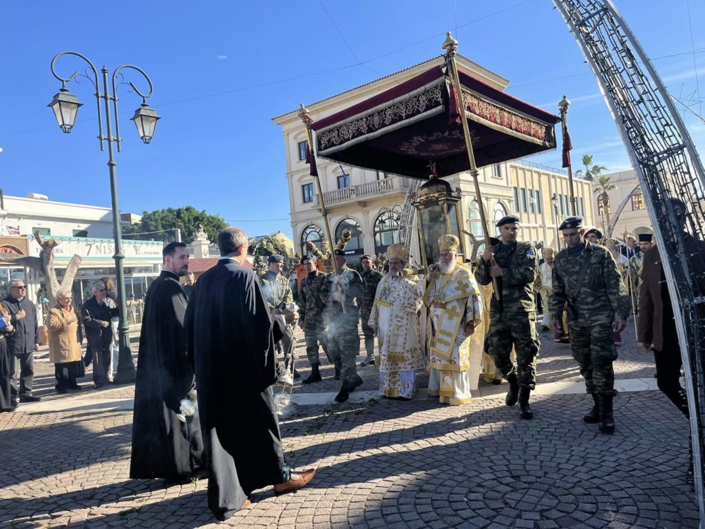 Μεγαλοπρεπής λιτανεία του Ιερού Σκηνώματος του Πολιούχου Αγίου Διονυσίου στη Ζάκυνθο