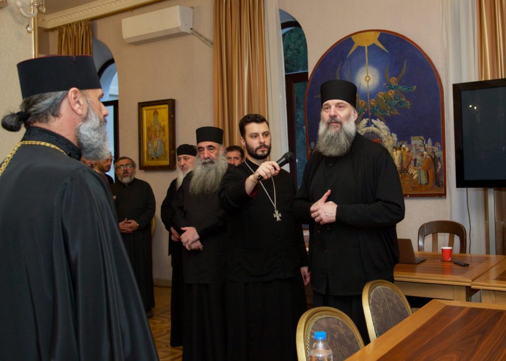 მიტროპოლიტმა შიომ ღირებულებითი განათლების პროგრამაში მონაწილე სასულიერო პირები მიიღო