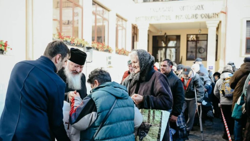 Δέματα αγάπης από τον Μητροπολίτη Κλούζ σε άπορους