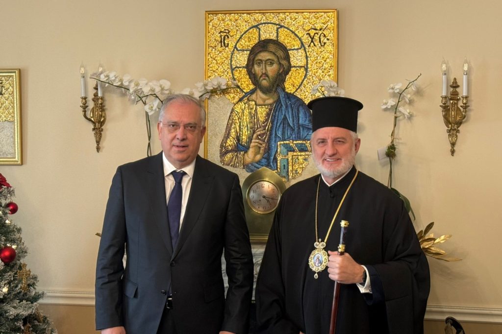 Συνάντηση Αρχιεπισκόπου Αμερικής με τον Υπουργό Ανάπτυξης Τάκη Θεοδωρικάκο