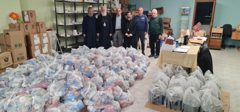 Ο Ιλίου Αθηναγόρας επισκέφθηκε το Κοινωνικό Παντοπωλείο της Μητρόπολης