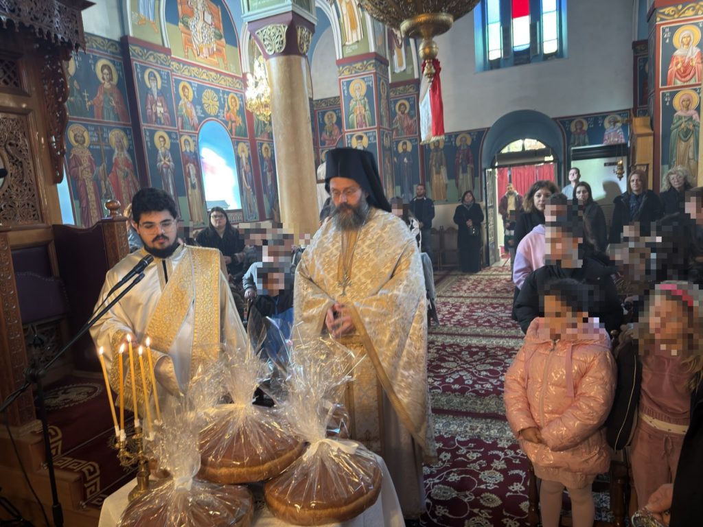 Μαθητική Θεία Λειτουργία στο Κάστρο