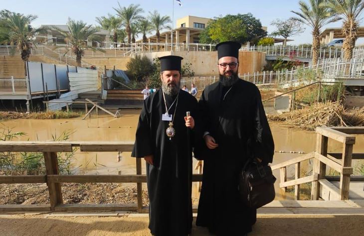 Kryepiskopi i Tiranës, Durrësit dhe i Gjithë Shqipërisë, Fortlumturia e Tij, Joani, merr pjesë në Samitin e Aqabës dhe viziton vendet e shenjta në Jordani