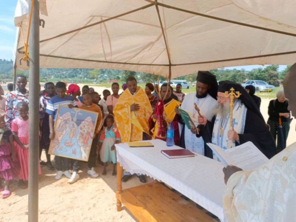 Καθαγιασμός των Υδάτων στη λίμνη Βικτώρια