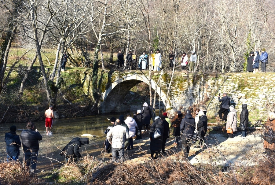 Θεοφάνεια στο Εξωκκλήσιο Αγίου Γεωργίου του εξ Αργυρουπόλεως στα «Παρχάρια» Νυμφαίας