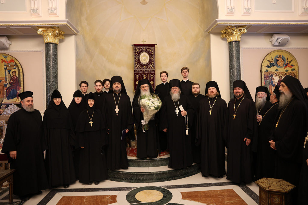 Представители Русской Православной Церкви поздравили Иерусалимского Патриарха Феофила с праздником Рождества Христова