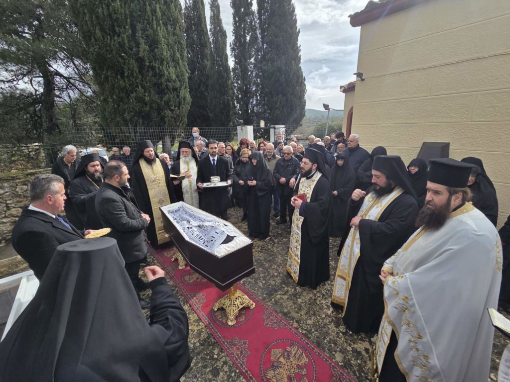 Η Εξόδιος Ακολουθία της μακαριστής Παναρέτης μοναχής της Ι. Μ. Αγίου Νικολάου Καλτεζών