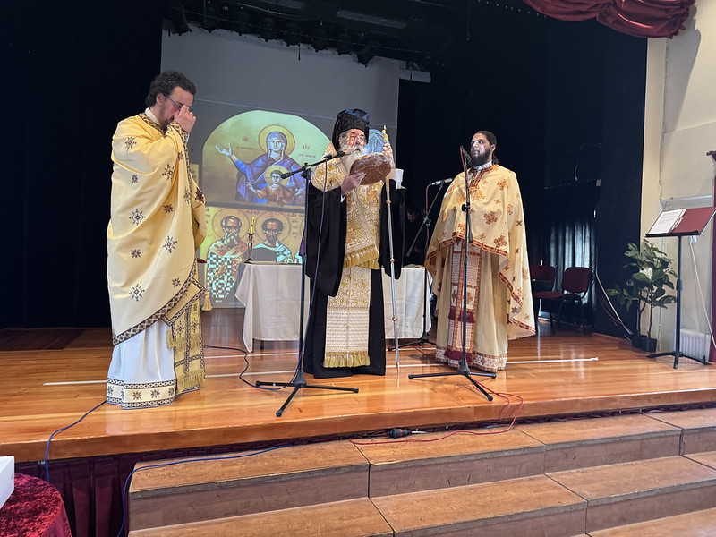 Η εορτή των Τριών Ιεραρχών στα Εκπαιδευτήρια της Ιεράς Μητροπόλεως Πειραιώς