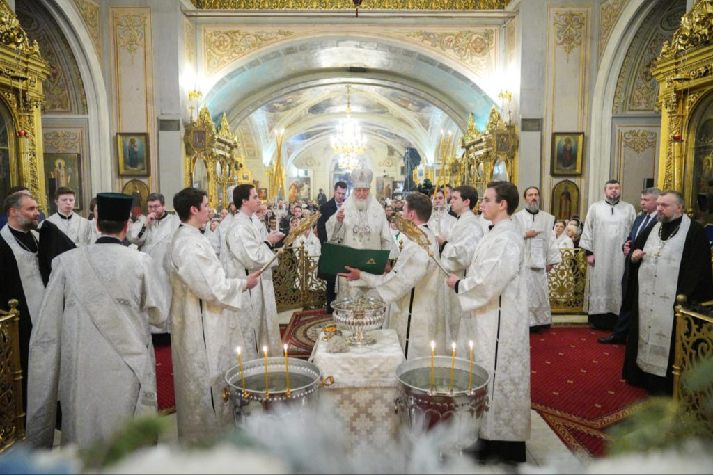 В праздник Крещения Господня Святейший Патриарх Кирилл совершил Литургию в Богоявленском кафедральном соборе в Елохове г. Москвы