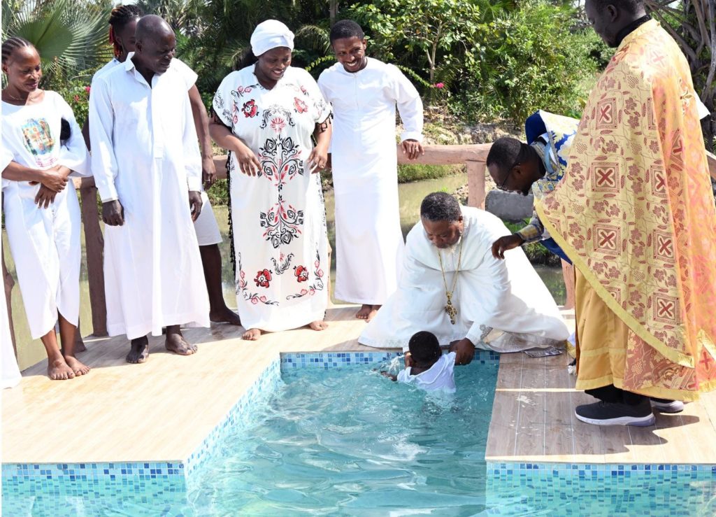 Βαπτίσεις κατηχουμένων στην Ακτή Ελεφαντοστού