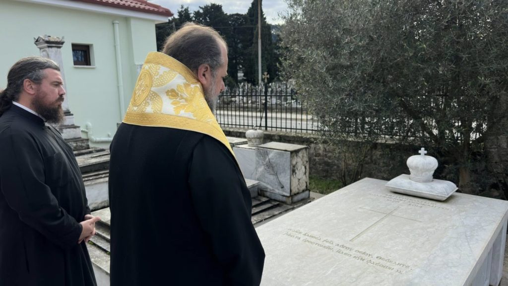 Ο Θεσσαλονίκης Φιλόθεος τέλεσε Τρισάγιο στο μνήμα του Μητροπολίτη Ιωαννίνων κυρού Θεοκλήτου