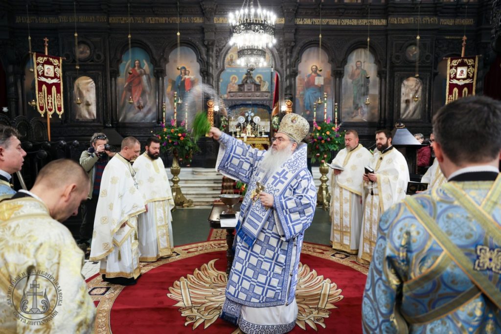 Архиерейска света литургия, Велик водосвет и празнична програма, посветени на празника Богоявление във Варна