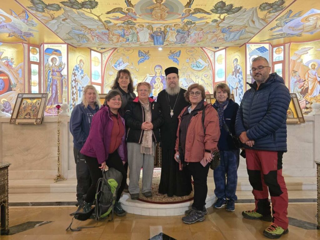 Μέλη του Συλλόγου Αρκάδων Ορειβατών και Οικολόγων στον Ιερισσού Θεόκλητο