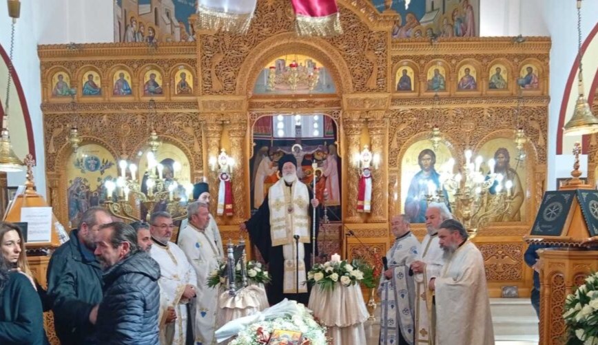 Εξόδιος ακολουθία μακαριστού Νικολάου Φιλιππάκη