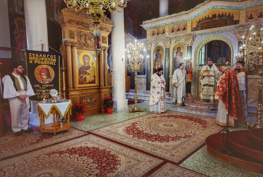 Μαρωνείας Παντελεήμων: Να εμπνεόμαστε από το θάρρος των Νεομαρτύρων