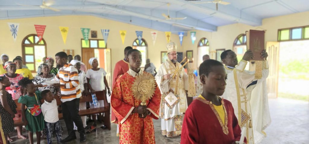 Θεία Λειτουργία στην Κεντρική Γκάνα