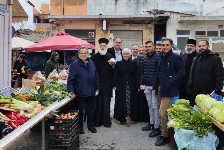 Επίσκεψη Μητροπολίτη Ανδρέα στην κεντρική αγορά του Αρκαλοχωρίου