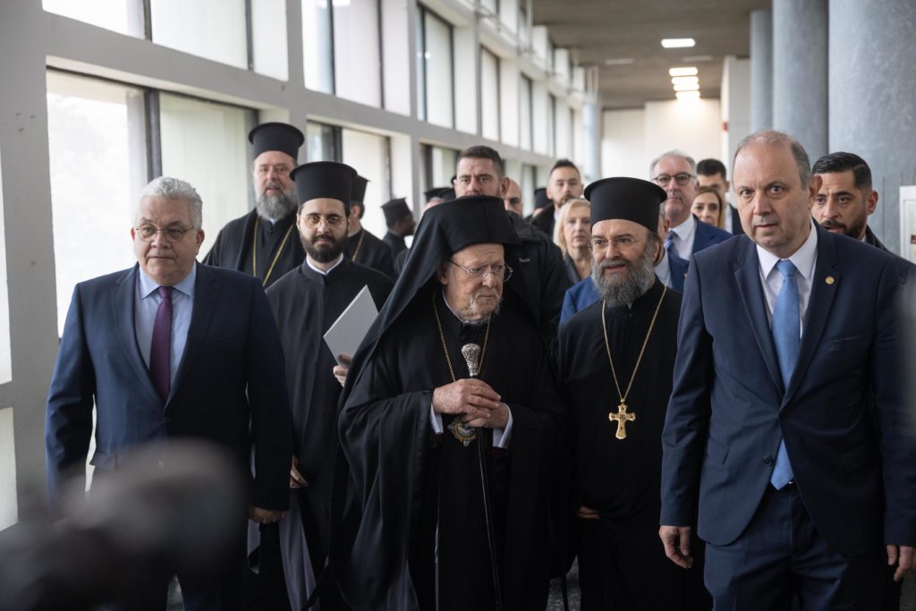 Ο Οικουμενικός Πατριάρχης Βαρθολομαίος στο Α.Π.Θ. (ΦΩΤΟ)