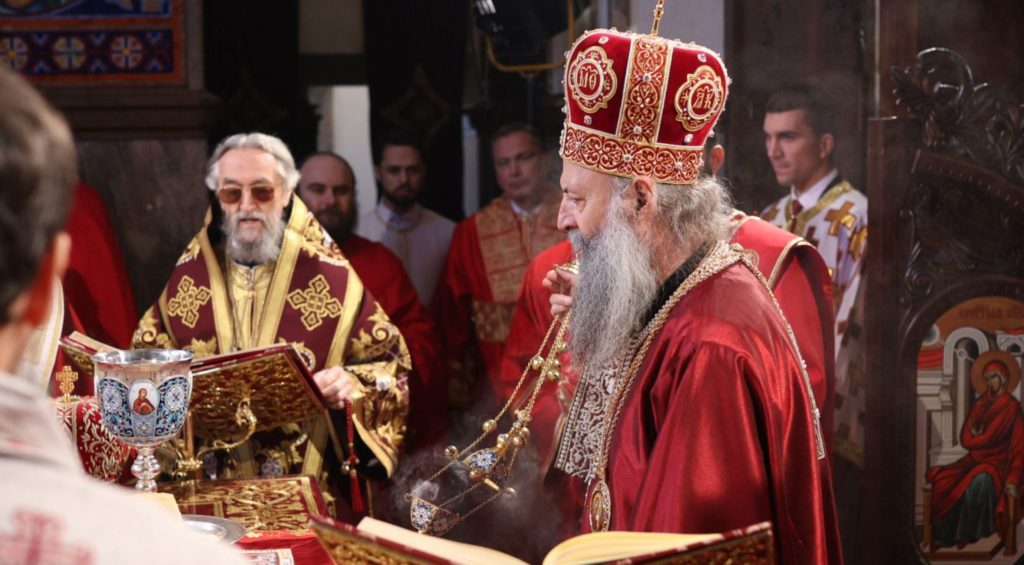 Загрлимо једни друге и покажимо да смо један народ, јер смо једна вера и једна Црква