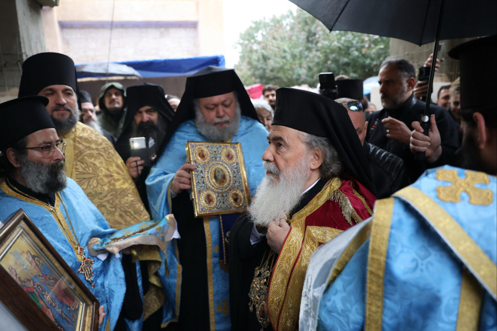 В Крещенский сочельник начальник Русской духовной миссии в Иерусалиме принял участие в Патриаршем богослужении на Иордане