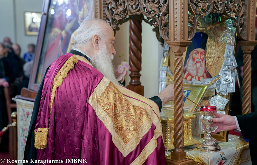 Μεγάλη προσέλευση πιστών στην Παναγία Δοβρά για τον Άγιο Λουκά και τα Ιερά Λείψανα των Τριών Ιεραρχών