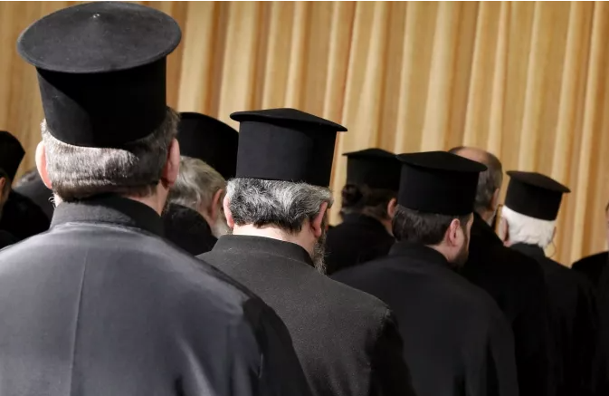 Νέα ρύθμιση: Απλουστεύεται η ληξιαρχική καταχώρηση του ονόματος χειροτονίας/κουράς