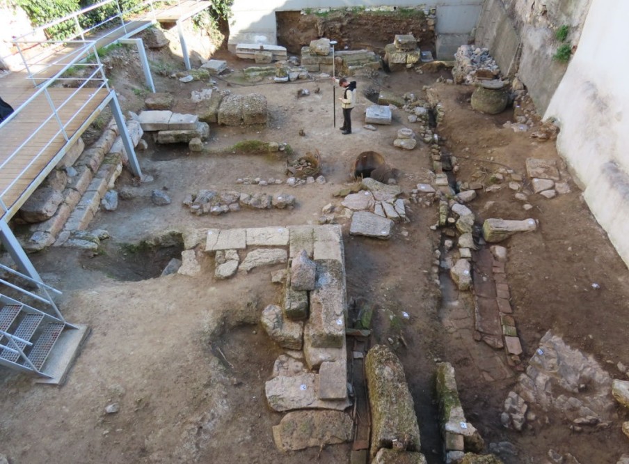 Αναδεικνύονται οι αρχαιότητες της «Οικίας Κοκοβίκου», στην Πλάκα