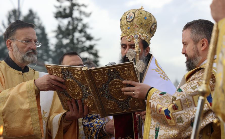 Българският патриарх Даниил възглави тържествена св. Литургия за празника Богоявление в столицата и благослови бойните знамена