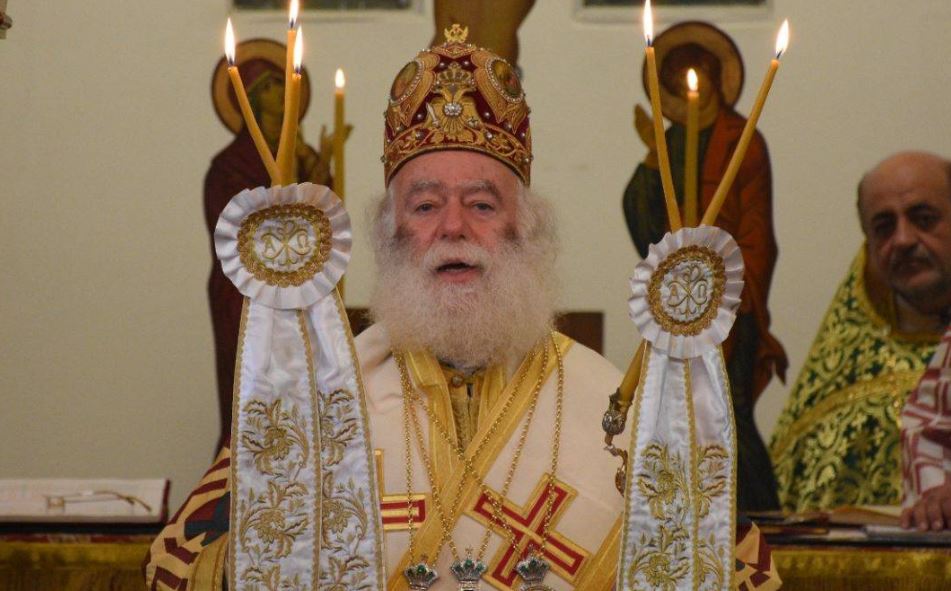 البابا ثيودروس يحتفل بعيد القديس أنطونيوس الكبير في الإسكندرية