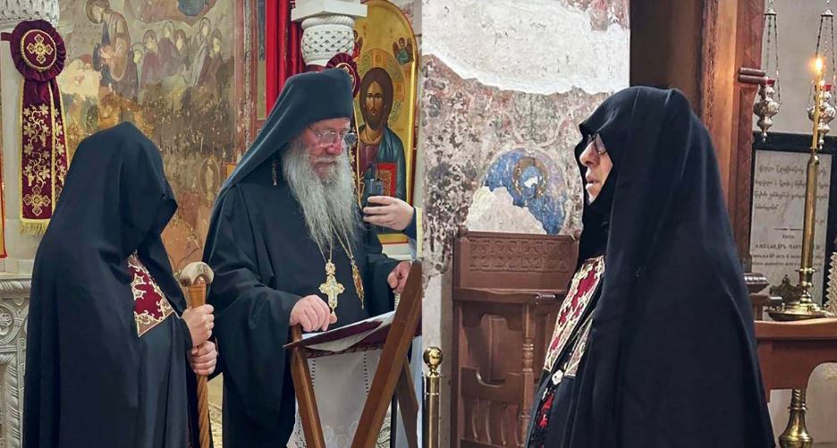 ამბა-ალავერდელმა მიტროპოლიტმა დავითმა ახალი შუამთის დედათა მონასტრის წინამძღვარი დააჯილდოვა