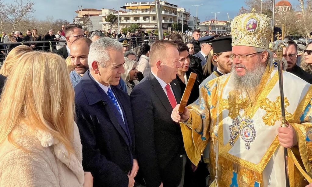 Μ. Χαρακόπουλος στον αγιασμό υδάτων: Να αναβαπτιστούμε στις διαχρονικές αξίες του ελληνισμού (ΒΙΝΤΕΟ&ΦΩΤΟ)