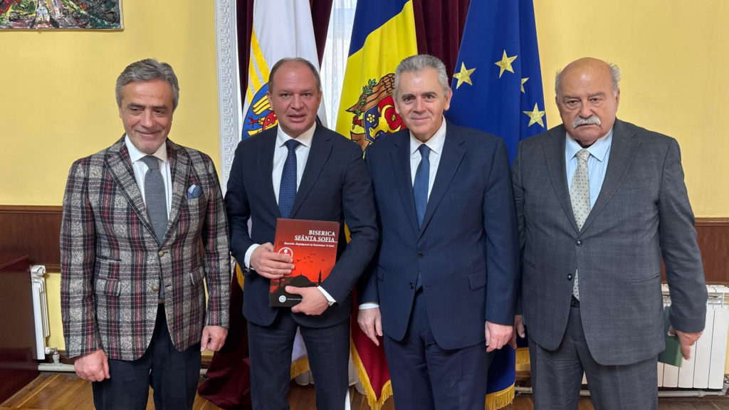 Μάξιμος Χαρακόπουλος με Δήμαρχο Κισινάου: Ιστορικές οι σχέσεις Ελληνισμού και Μολδαβίας