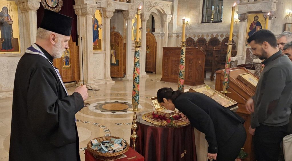 У храму Светог Симеона Мироточивог изложене мошти Светог Андреја Критског