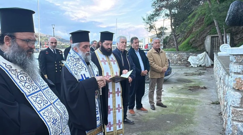 Τρισάγιο πεσόντων του ελικοπτέρου στην Κίναρο