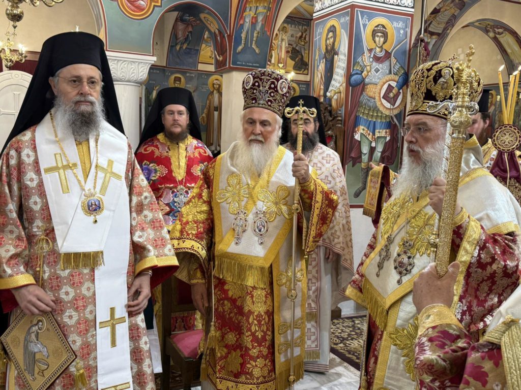 Πολυαρχιερατική Θεία Λειτουργία και απονομή των βραβείων σε 5 κυρίες του Ενοριακού Φιλόπτωχου Ταμείου στις Σπέτσες