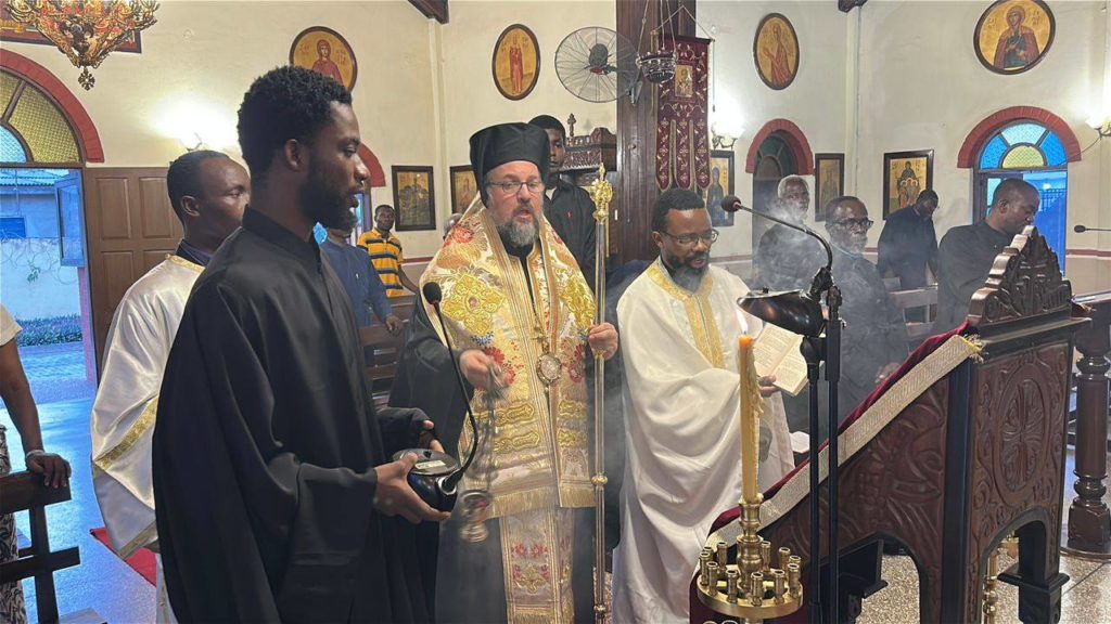 Οι πρώτοι Χαιρετισμοί στη Γκάνα