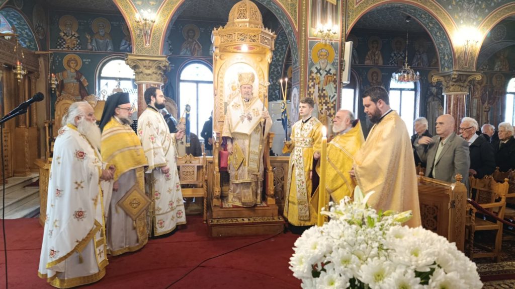 Ο Επίσκοπος Κεράμων στον Ιερό Ναό Αγίας Μαρίνης Ηλιουπόλεως για την Παναγία Οστρομπράμσκα