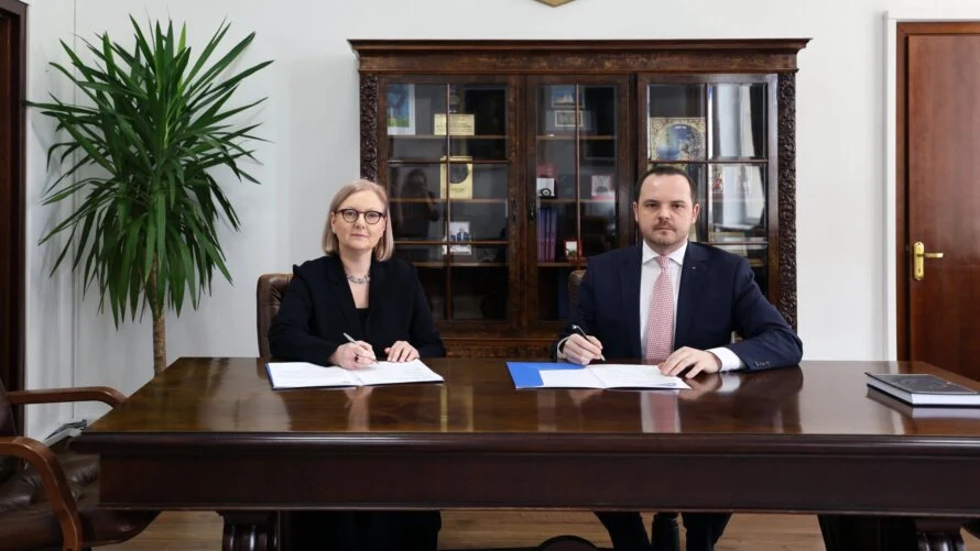 Ministerul Sănătății, acord de colaborare cu Asociația Telefonul Copilului: Apelul să fie începutul unui parcurs de îngrijire