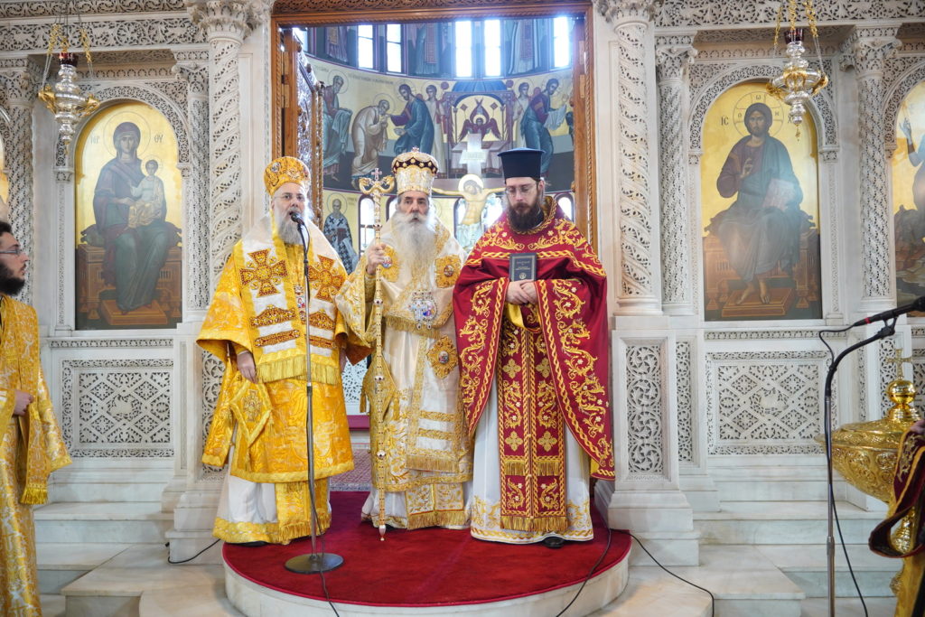 Θεία Λειτουργία για την 20ετή Ποιμαντορία του Μητροπολίτη Πειραιώς