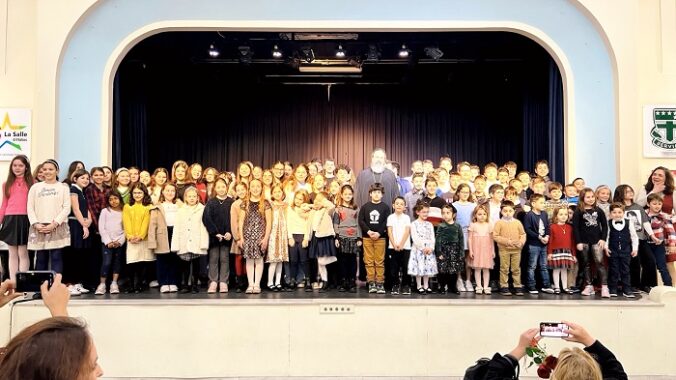 Λαοθάλασσα παιδιών στην Εορτή της Παιδείας από τη Νεανική Εστία της Αγίας Σοφίας Νέου Ψυχικού