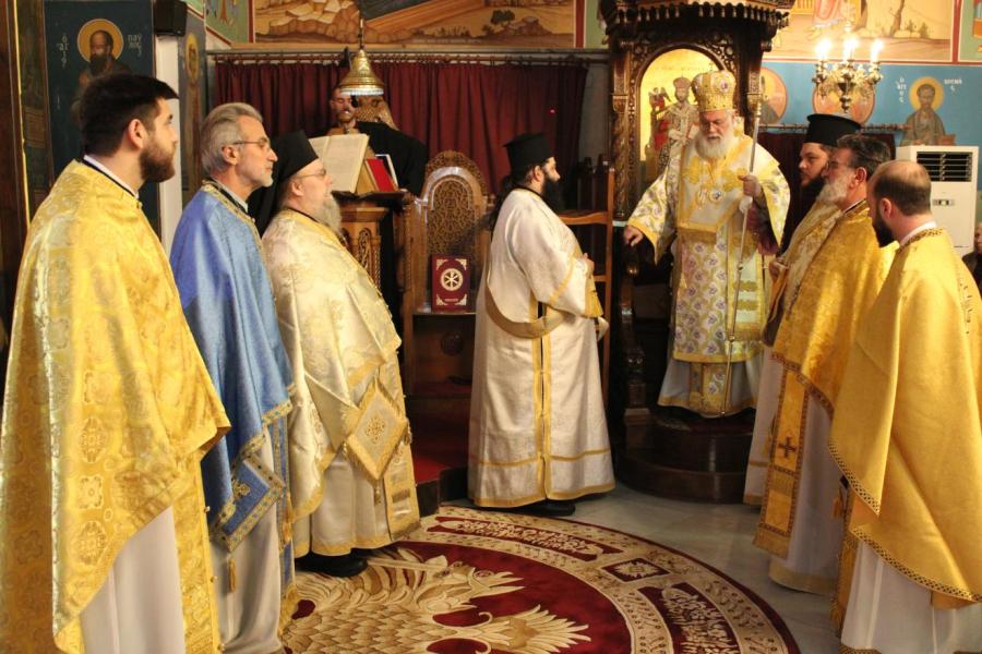 Θεία Λειτουργία στον Άγιο Γεώργιο Αχαρνών