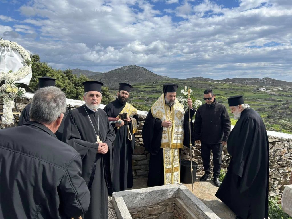 The “Final Farewell” to former Metropolitan Epiphanios of Thera