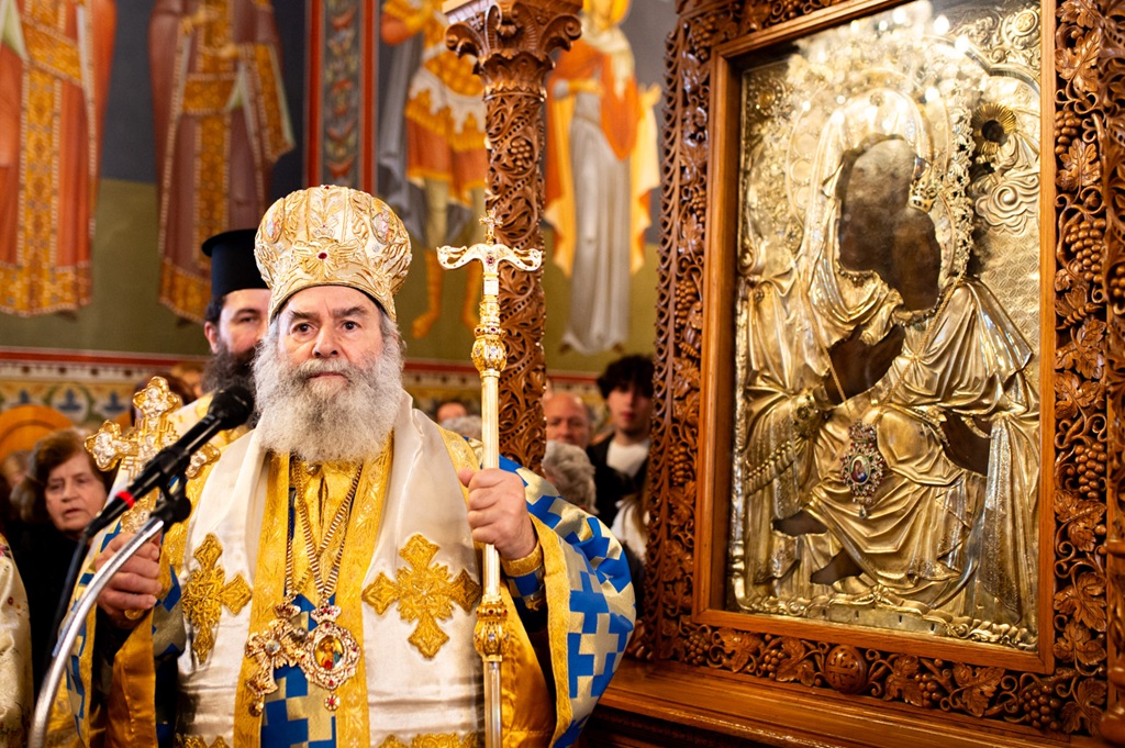 Ο Μάνης στην επανενθρόνιση της εικόνας της «Παναγίας της Υπαπαντής»