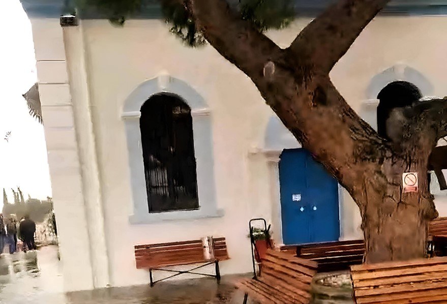 Η κακοκαιρία έπληξε το Βατοπαιδινό Μετόχι του Αγίου Νικολάου στο Πόρτο Λάγος