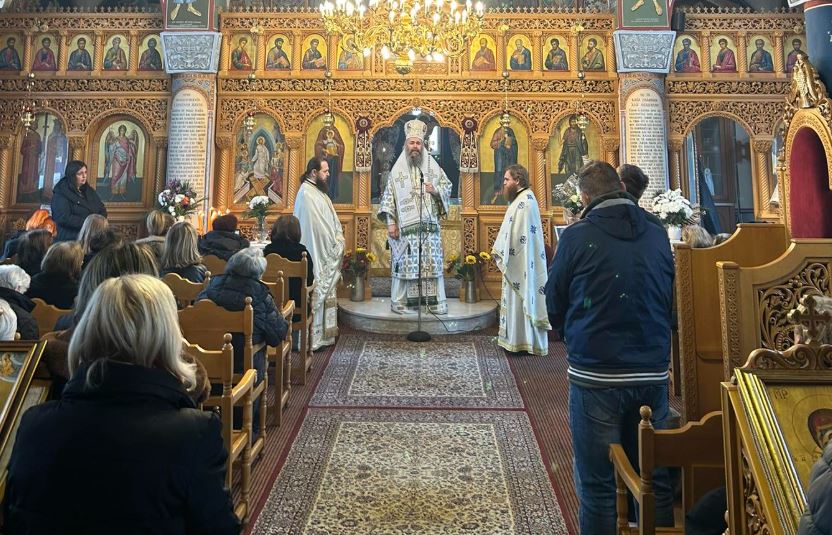 Αρχιερατική Θεία Λειτουργία στον Κοιμητηριακό Ναό Φλώρινας