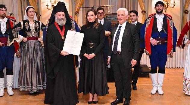 Ο Αρχιεπίσκοπος Αυστραλίας Μακάριος τιμήθηκε από τον Σύλλογο Ρεθυμνίων Αττικής «ΤΟ ΑΡΚΑΔΙ»
